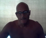 majohnson916 is a 49 year old male webcam sex model.