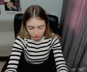 sunlight_kiss is a  year old female webcam sex model.