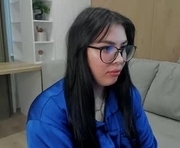 ethalcady is a 18 year old female webcam sex model.