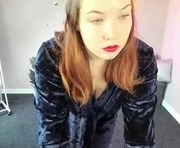 alisson_edwards is a 18 year old female webcam sex model.