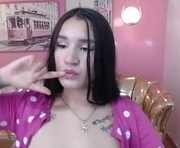 samanta_palacios_t is a 18 year old female webcam sex model.