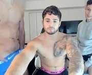 zaylanez is a 21 year old male webcam sex model.