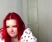 lia_frank is a 19 year old female webcam sex model.