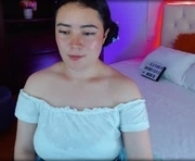 purpleliciousqs is a  year old female webcam sex model.