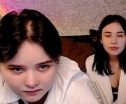 moontrafa is a 18 year old couple webcam sex model.