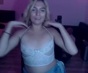 sexy_queen_of_hell is a 20 year old female webcam sex model.