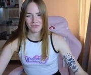 littlevildevil is a 22 year old female webcam sex model.