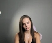 brittcubitt is a 18 year old female webcam sex model.