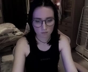 traveler2903 is a 24 year old female webcam sex model.