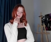 mineliaaa is a 18 year old female webcam sex model.