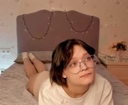 oh_liva is a 20 year old female webcam sex model.