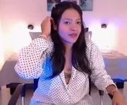 leila_w10 is a 18 year old female webcam sex model.