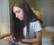 angels_kiss is a 18 year old female webcam sex model.