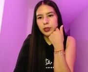 briyih_ is a 25 year old female webcam sex model.