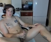 ray_hill is a 19 year old male webcam sex model.