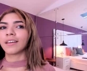 luciarouse__ is a 22 year old female webcam sex model.