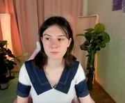 raiden_maid is a 18 year old female webcam sex model.