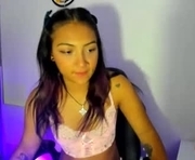 samikiulers is a 23 year old female webcam sex model.