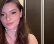 shaw071 is a 25 year old female webcam sex model.