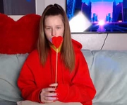 toxl is a 18 year old female webcam sex model.