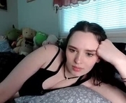 andi_bird is a  year old female webcam sex model.