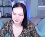 lucyhal is a 18 year old female webcam sex model.