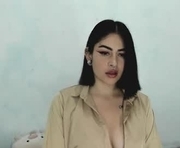 imnahir is a 20 year old female webcam sex model.