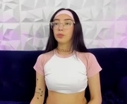 alys_molly is a 21 year old female webcam sex model.