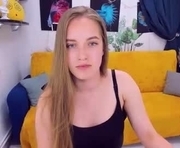 evajuly is a 19 year old female webcam sex model.