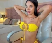 leaclay is a 19 year old female webcam sex model.