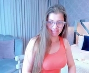 carlanorwood is a 23 year old female webcam sex model.