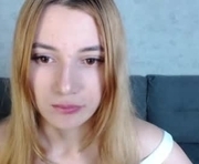 asya_foxy is a 18 year old female webcam sex model.