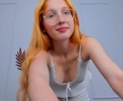 silkysun is a 31 year old female webcam sex model.