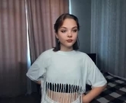 fredericaacors is a 18 year old female webcam sex model.