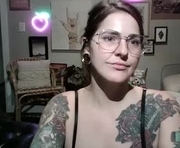 darkangel018 is a 33 year old female webcam sex model.