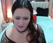 rubi82_ is a  year old female webcam sex model.