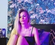 laraamos is a 24 year old female webcam sex model.