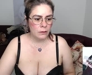 diva_milf is a 42 year old female webcam sex model.