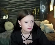 lily_moonlight is a 18 year old female webcam sex model.