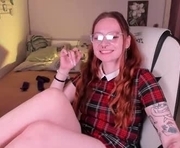 april_coy is a 18 year old female webcam sex model.