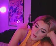 briadominick is a 22 year old female webcam sex model.