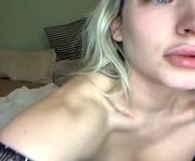 thescarlettshay is a  year old couple webcam sex model.