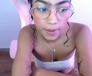 babymarie_ is a 19 year old female webcam sex model.