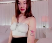 estershine is a 19 year old female webcam sex model.