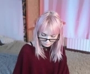 pixieprinciess is a 18 year old female webcam sex model.