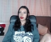 liawhite_x is a 20 year old female webcam sex model.