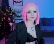 nate_luv is a 19 year old female webcam sex model.