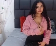 ashly_collin9 is a  year old female webcam sex model.