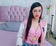 helenarobins_oli is a  year old female webcam sex model.