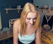 mind_of_heart is a 18 year old female webcam sex model.